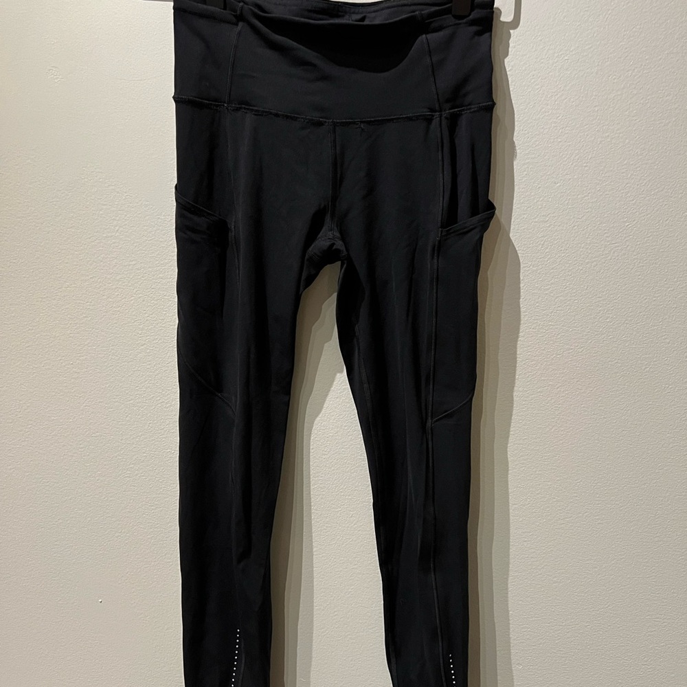 Lululemon Black Fast and Free 28” size 4